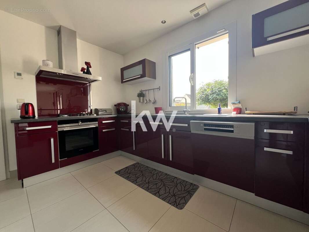 Maison à VERT-SAINT-DENIS