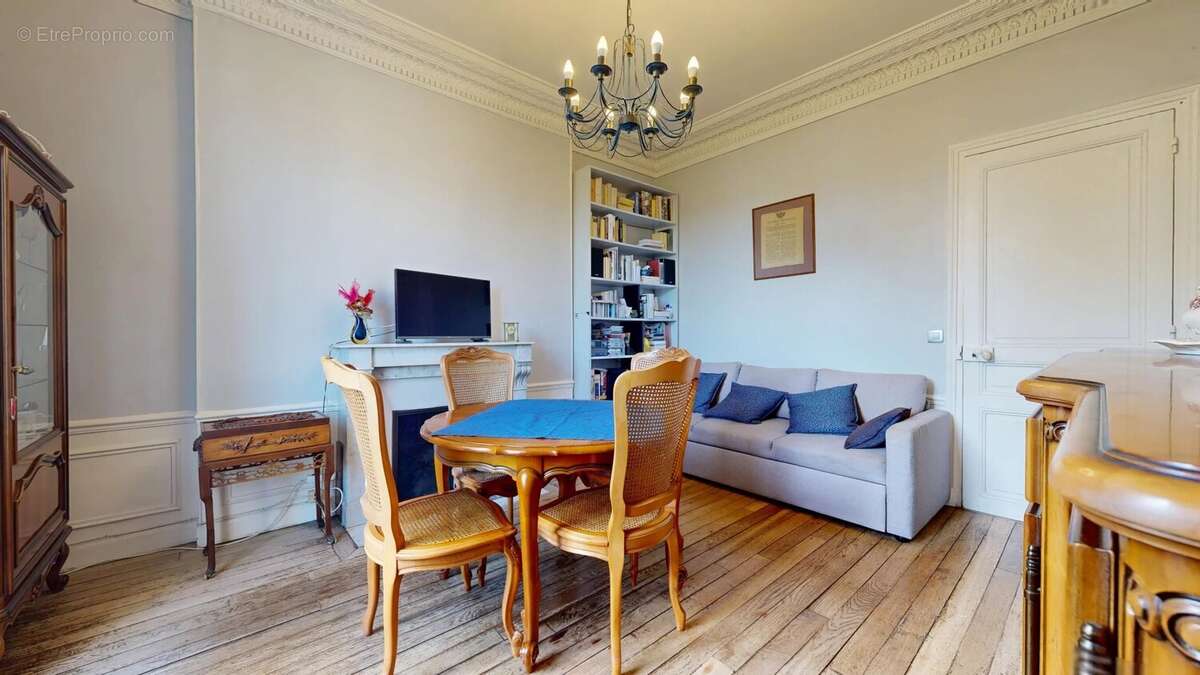 Appartement à VILLEMOMBLE