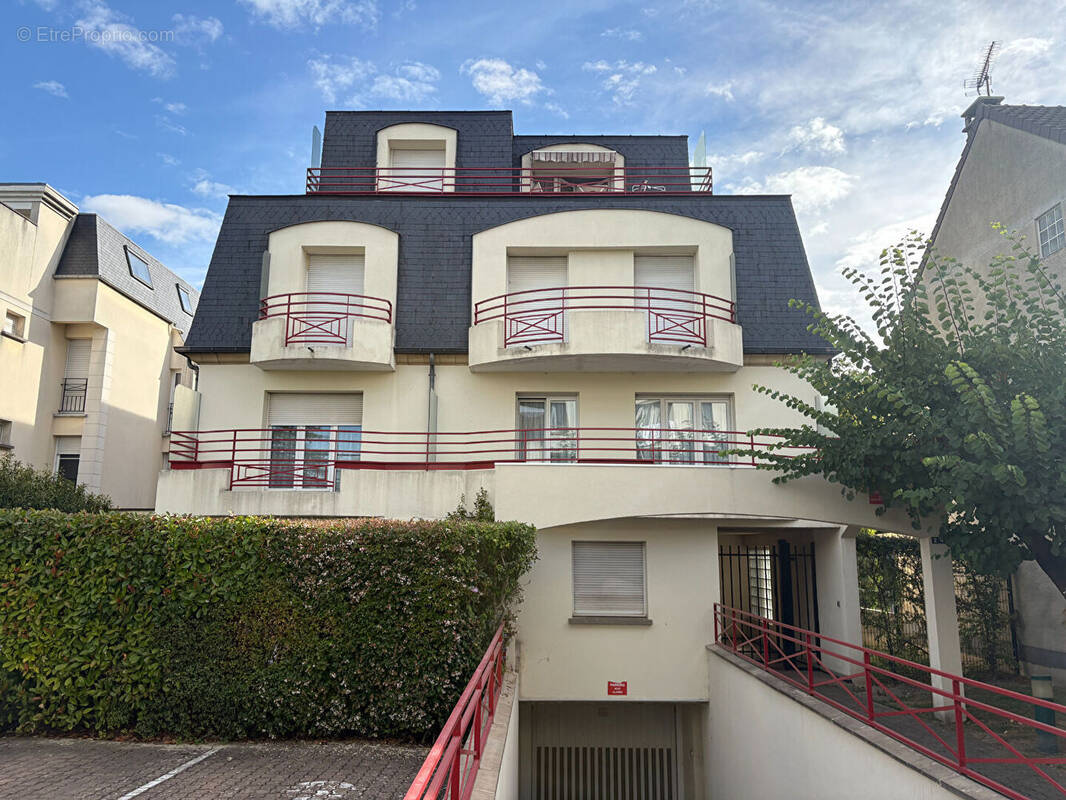 Appartement à LIVRY-GARGAN