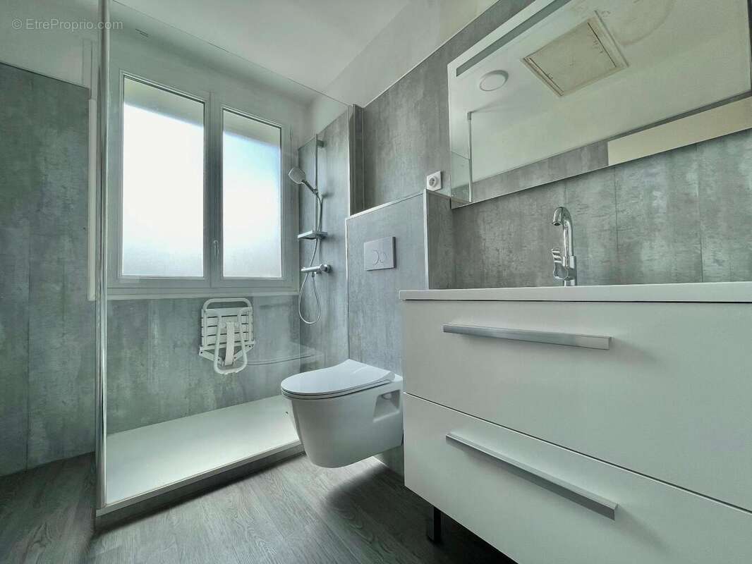   - Maison à SAINT-JUERY