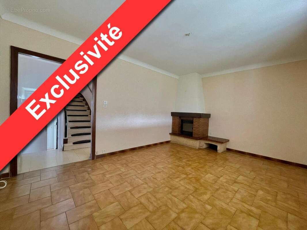   - Maison à SAINT-JUERY