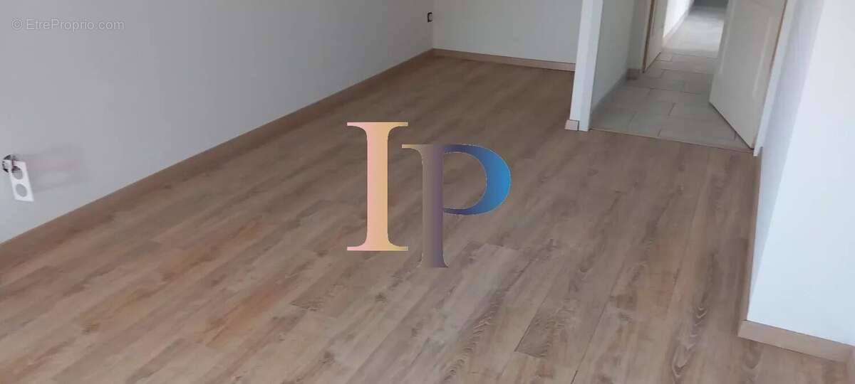 Maison à PARAY-LE-MONIAL