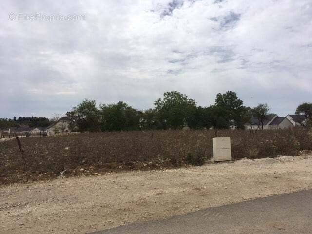 Terrain à BOURGES