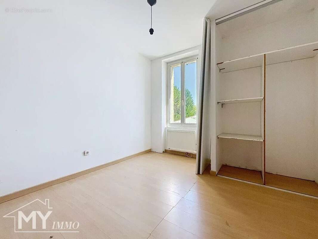 Maison à MONTPEYROUX