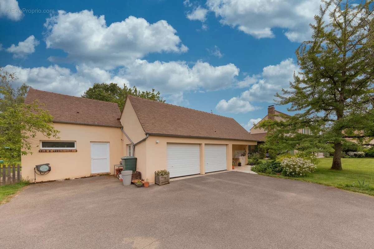 Maison à TOURNAN-EN-BRIE