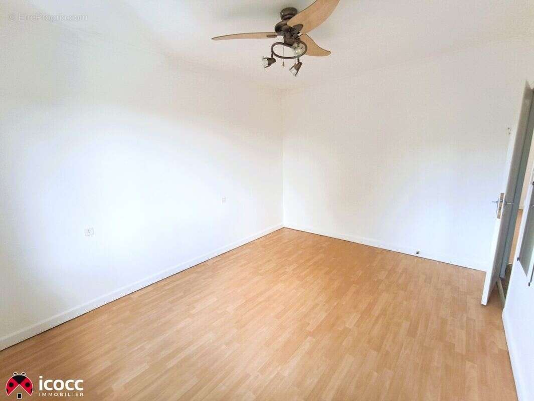 Maison à SAINT-ETIENNE-DE-BRILLOUET