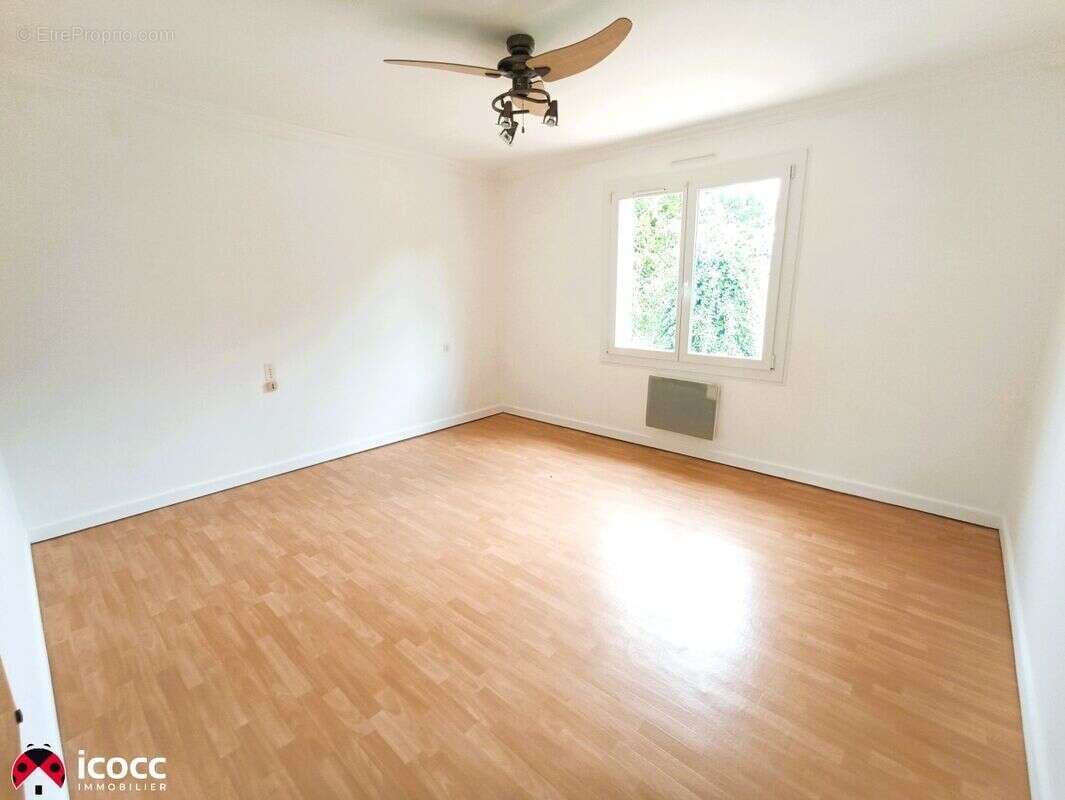 Maison à SAINT-ETIENNE-DE-BRILLOUET