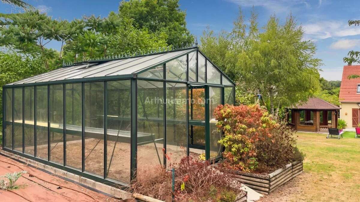 Maison à SAINT-FARGEAU-PONTHIERRY