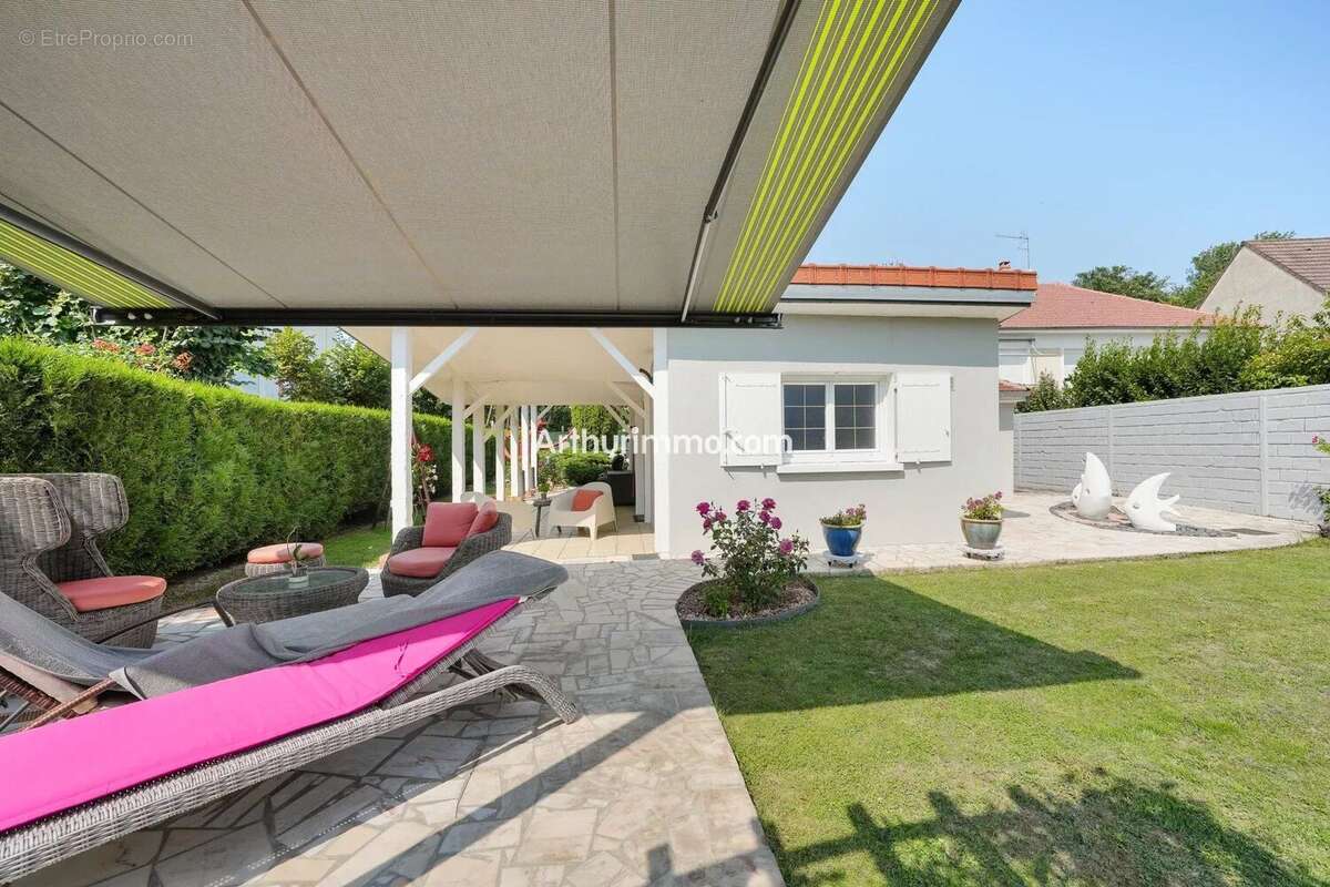 Maison à SUCY-EN-BRIE