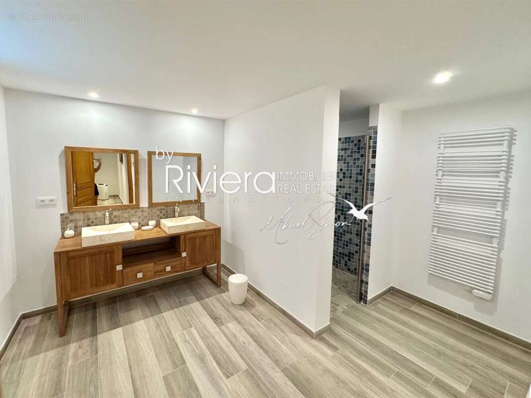 Maison à LA CROIX-VALMER