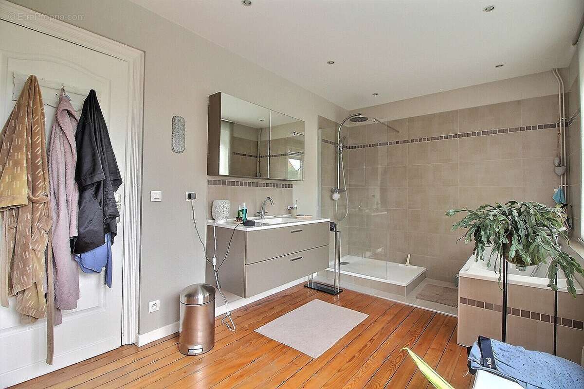 Maison à HAZEBROUCK