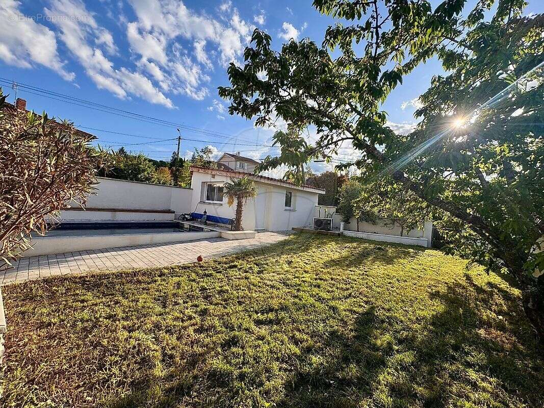Maison à SALLES-ARBUISSONNAS-EN-BEAUJOLAIS