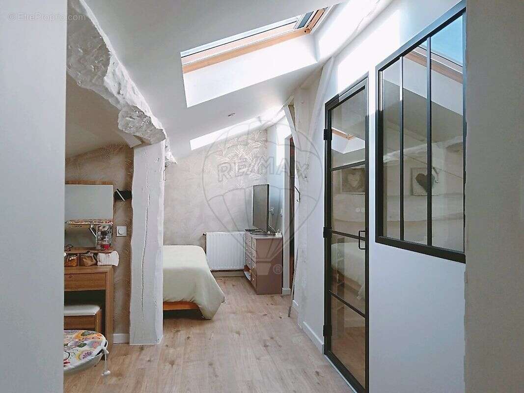 Maison à SALLES-ARBUISSONNAS-EN-BEAUJOLAIS