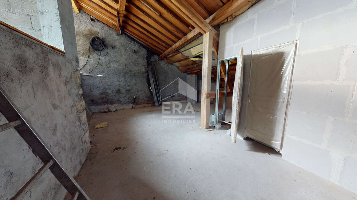 Maison à HAUTEVILLE-LOMPNES