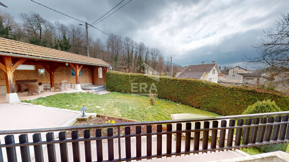 Maison à HAUTEVILLE-LOMPNES