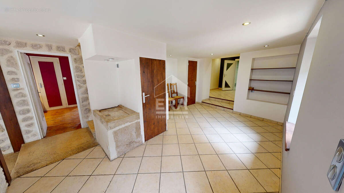 Maison à HAUTEVILLE-LOMPNES