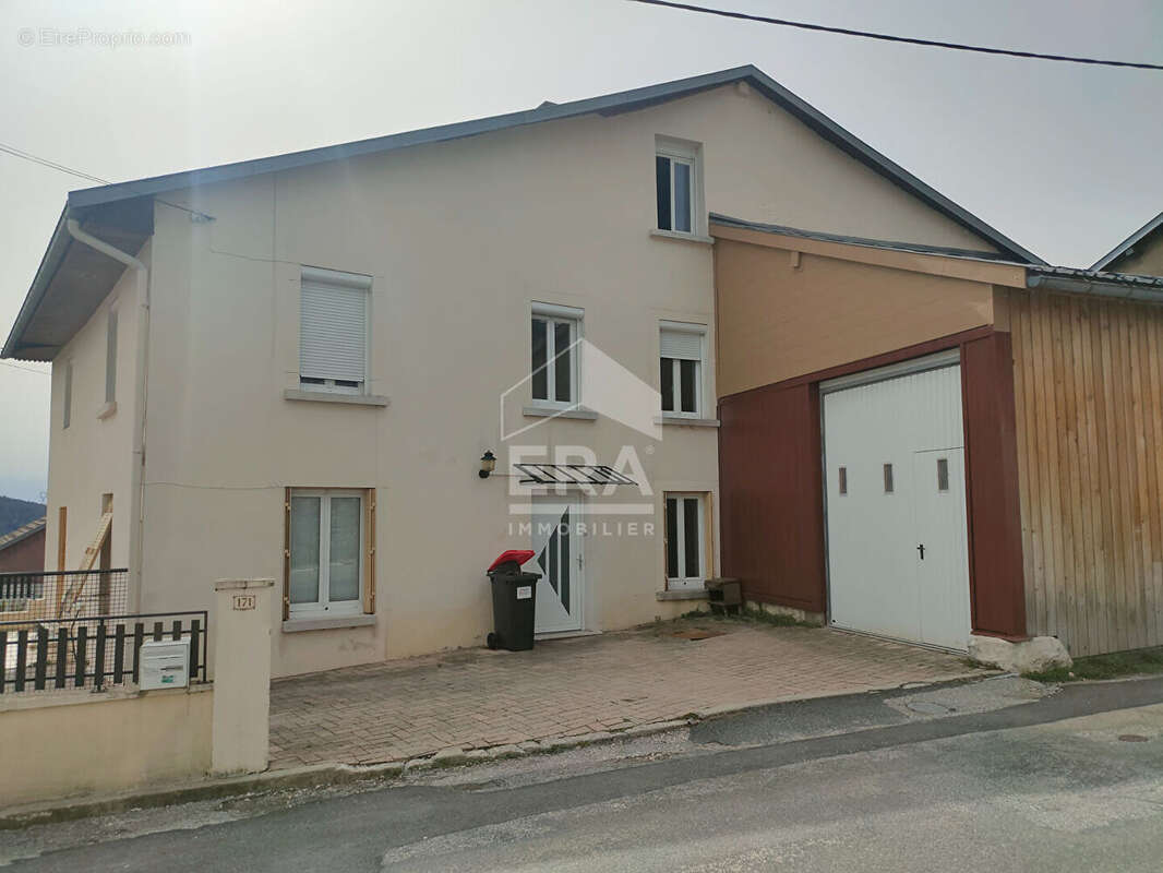 Maison à HAUTEVILLE-LOMPNES