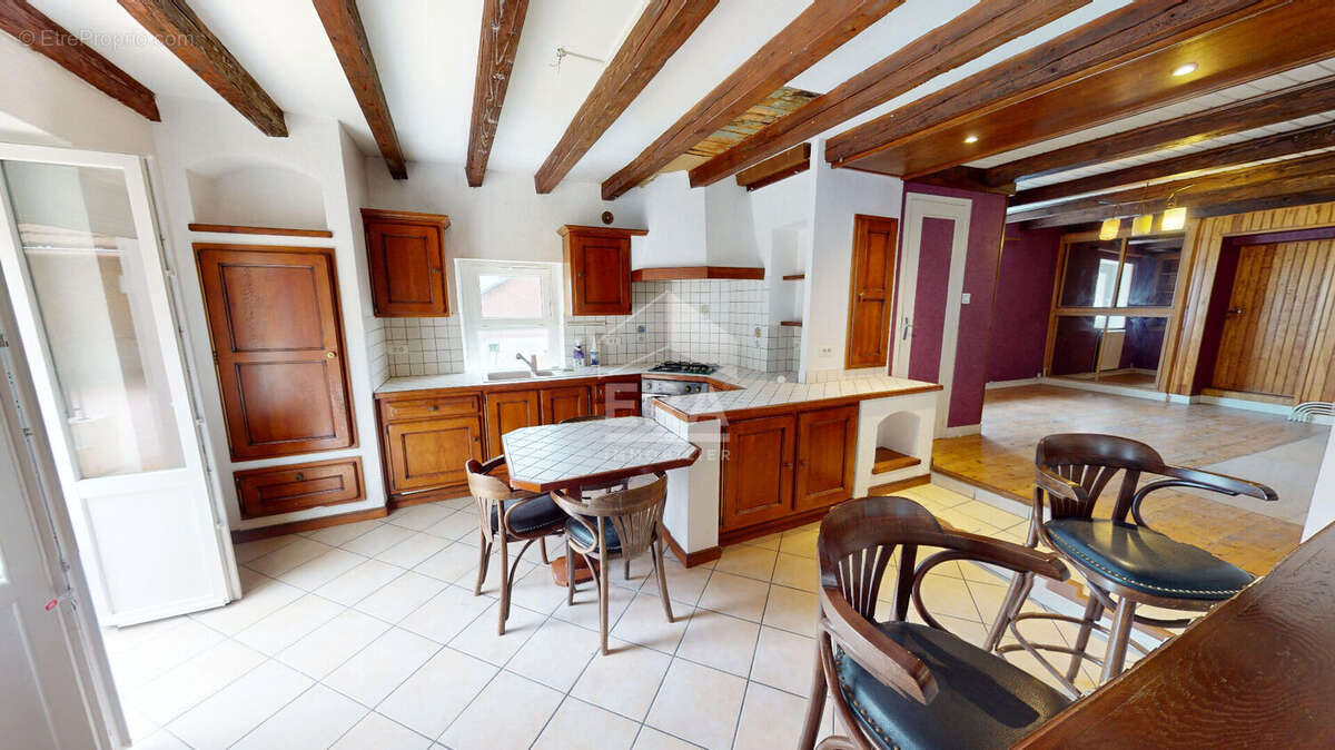 Maison à HAUTEVILLE-LOMPNES