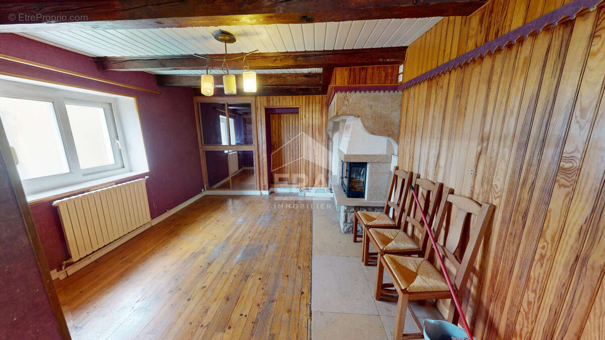 Maison à HAUTEVILLE-LOMPNES