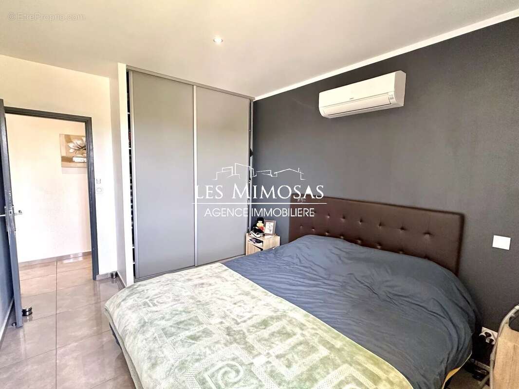 Appartement à FREJUS