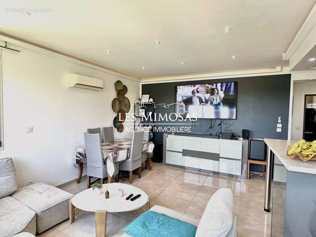 Appartement à FREJUS