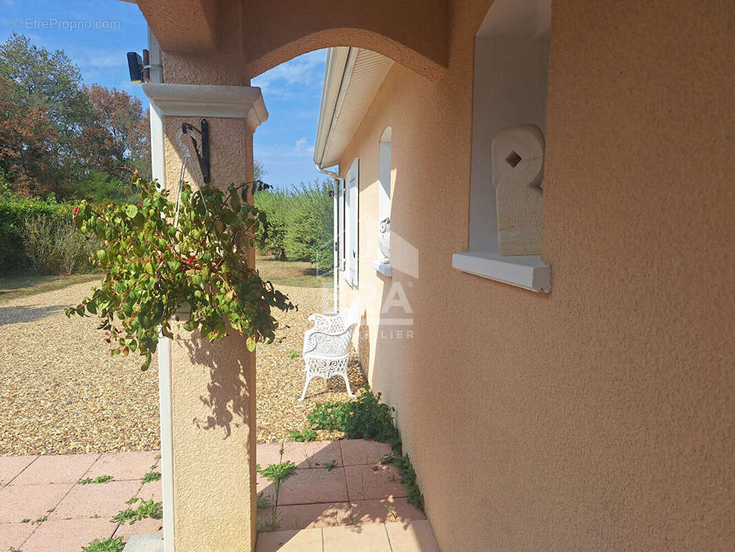 Maison à MONTPON-MENESTEROL