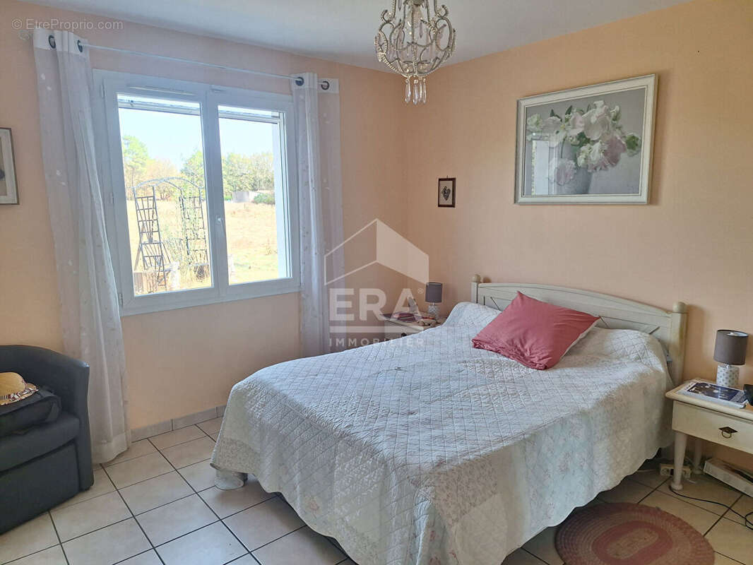 Maison à MONTPON-MENESTEROL