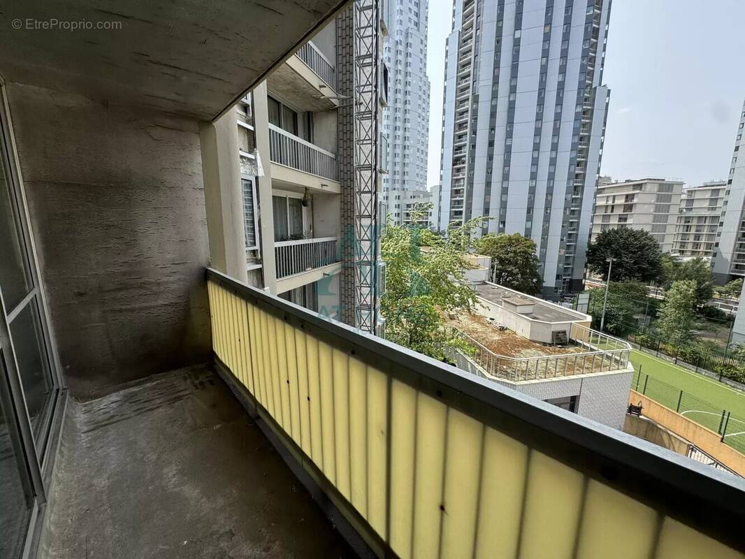 Appartement à PARIS-19E