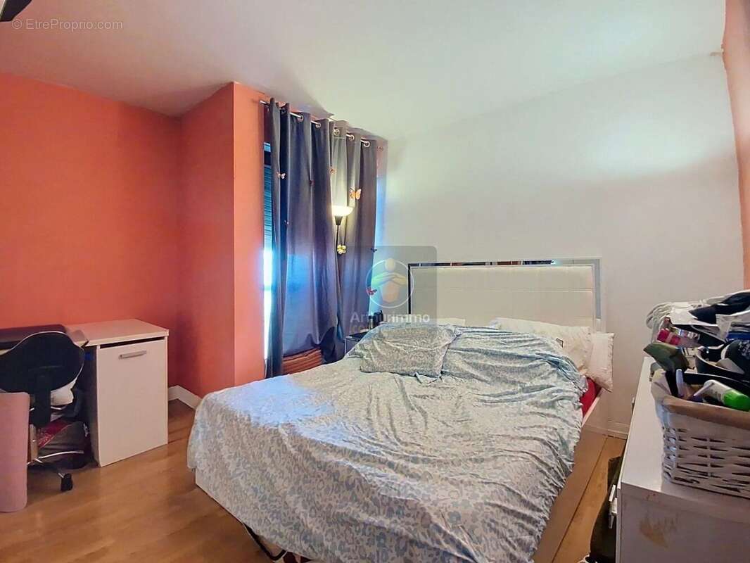Appartement à EPINAY-SOUS-SENART
