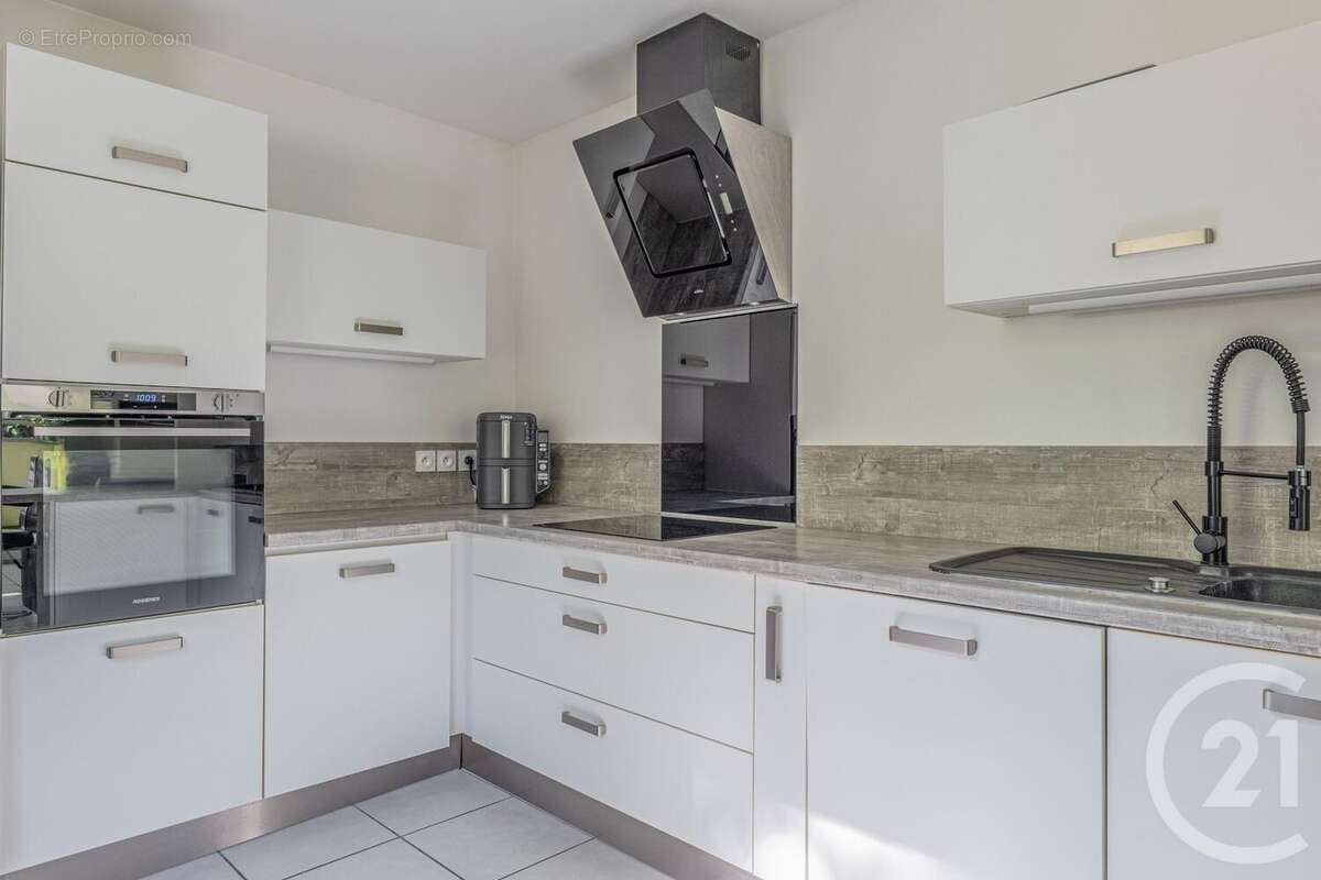 Appartement à LYON-7E