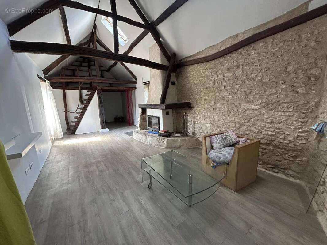 Maison à BUCY-SAINT-LIPHARD