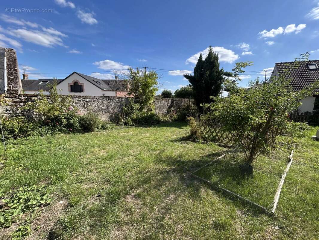 Maison à BUCY-SAINT-LIPHARD