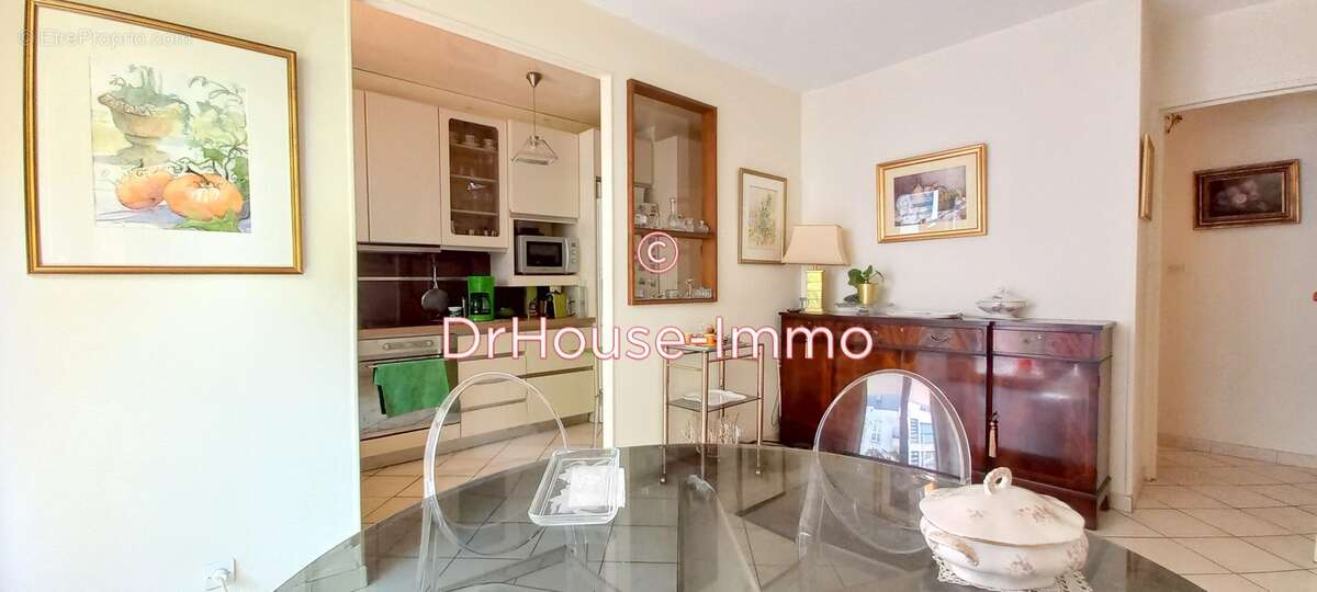 Appartement à PARIS-20E