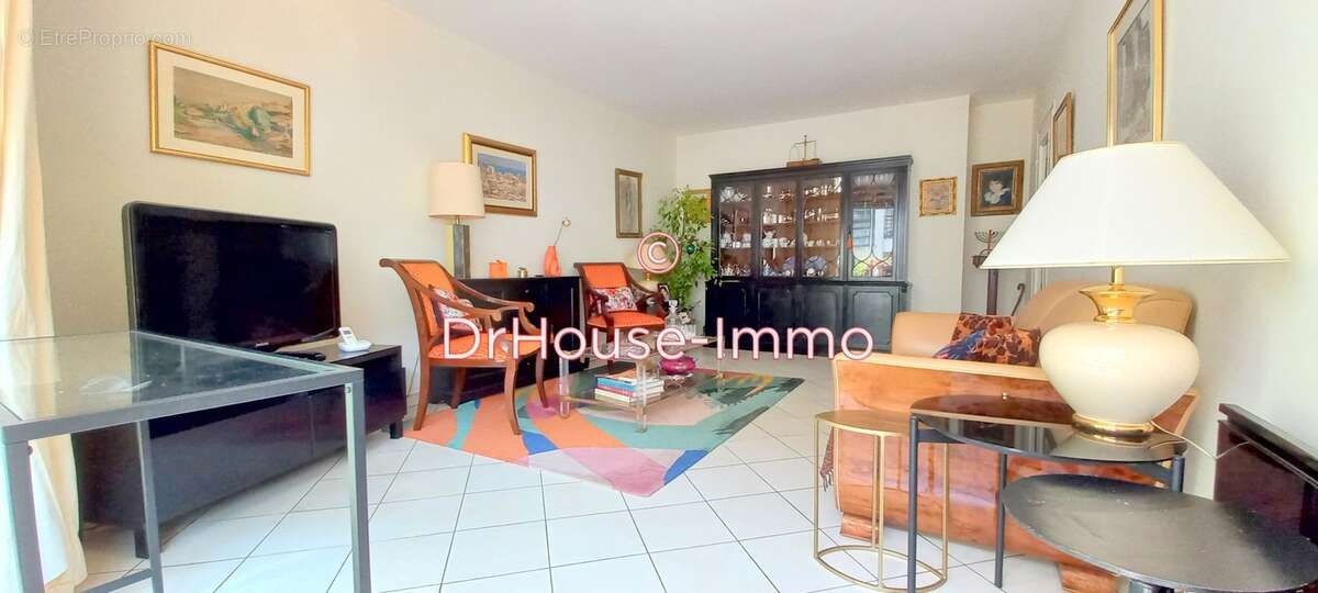 Appartement à PARIS-20E