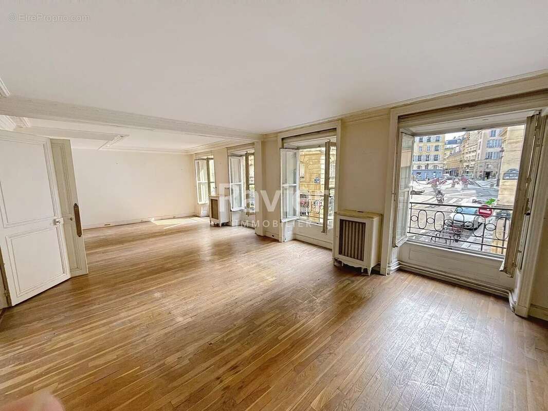 Appartement à PARIS-6E