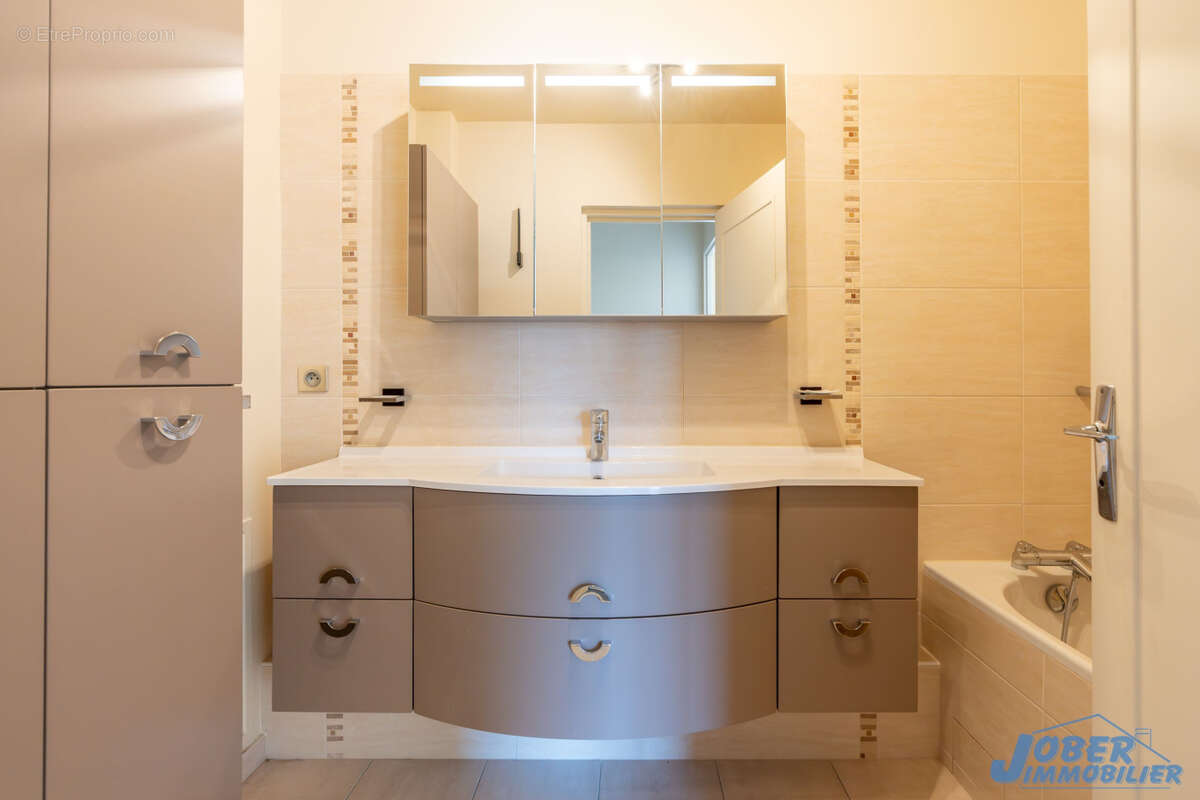 Appartement à NOGENT-SUR-MARNE