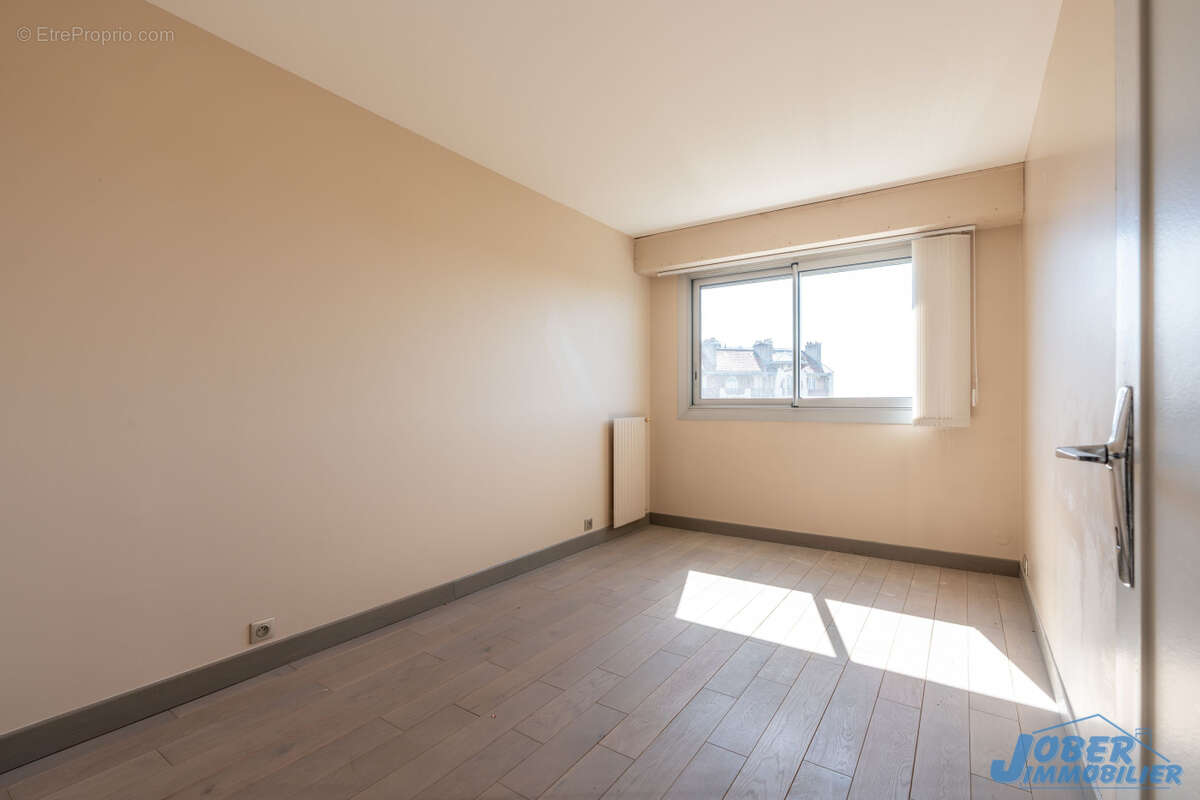 Appartement à NOGENT-SUR-MARNE