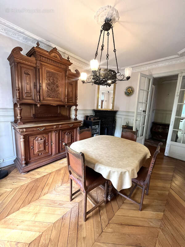 Appartement à NOGENT-SUR-MARNE