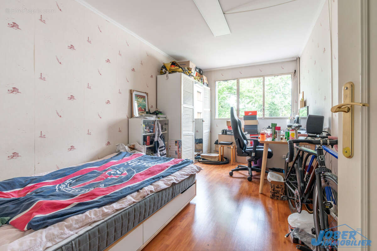 Appartement à NOGENT-SUR-MARNE