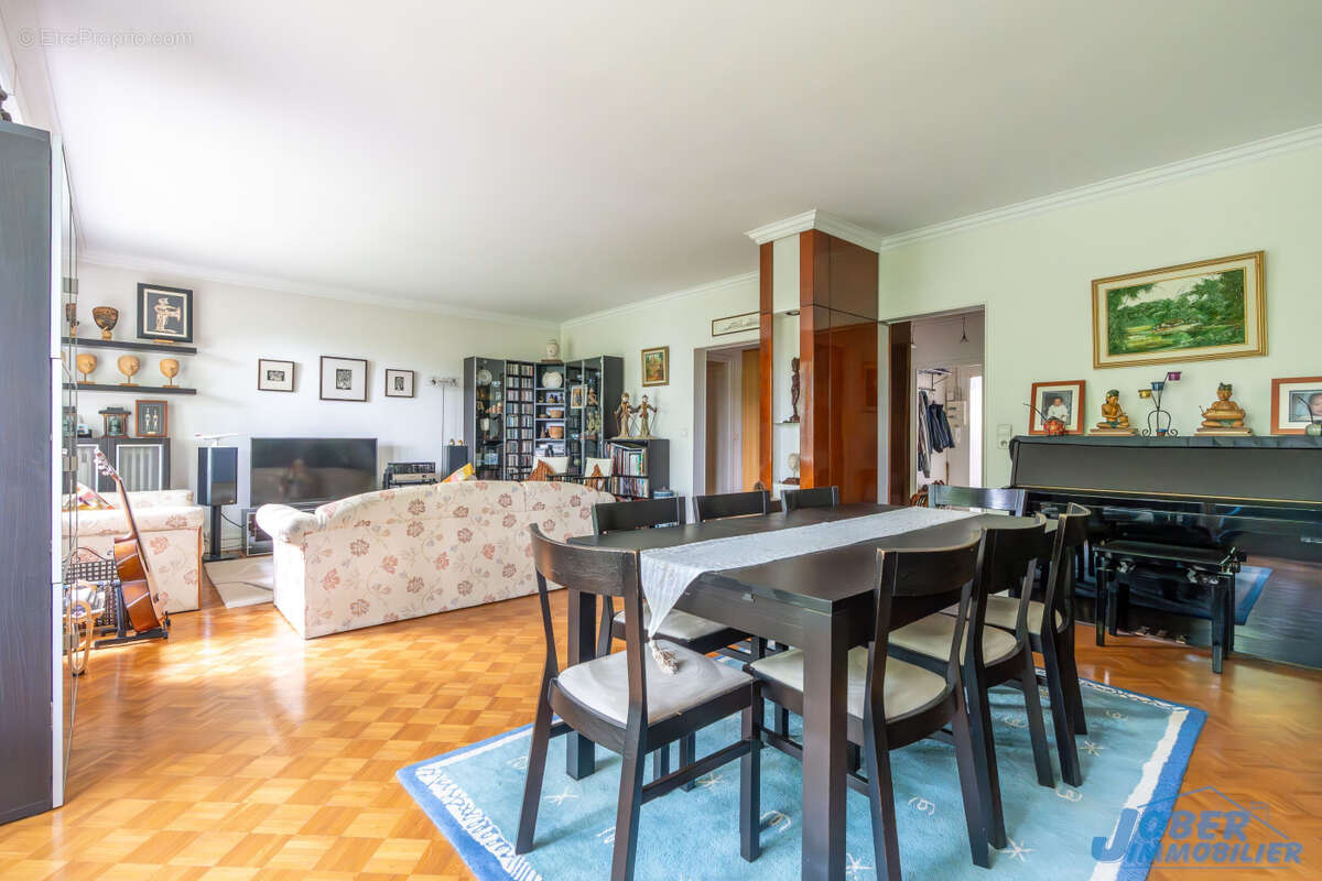 Appartement à NOGENT-SUR-MARNE