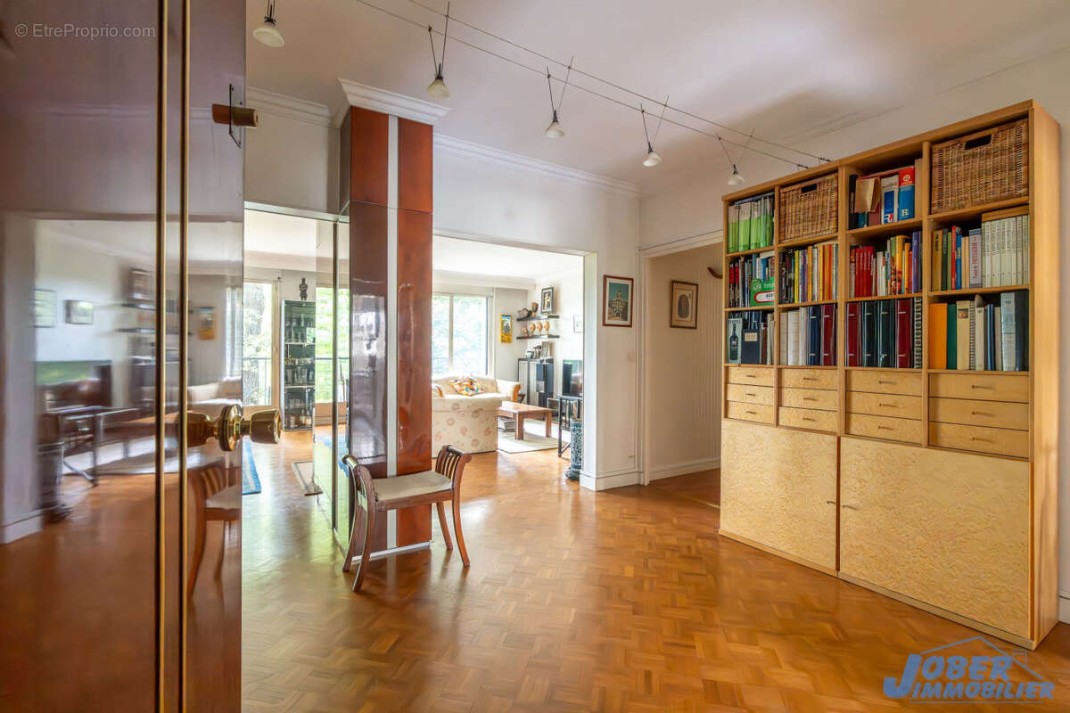 Appartement à NOGENT-SUR-MARNE