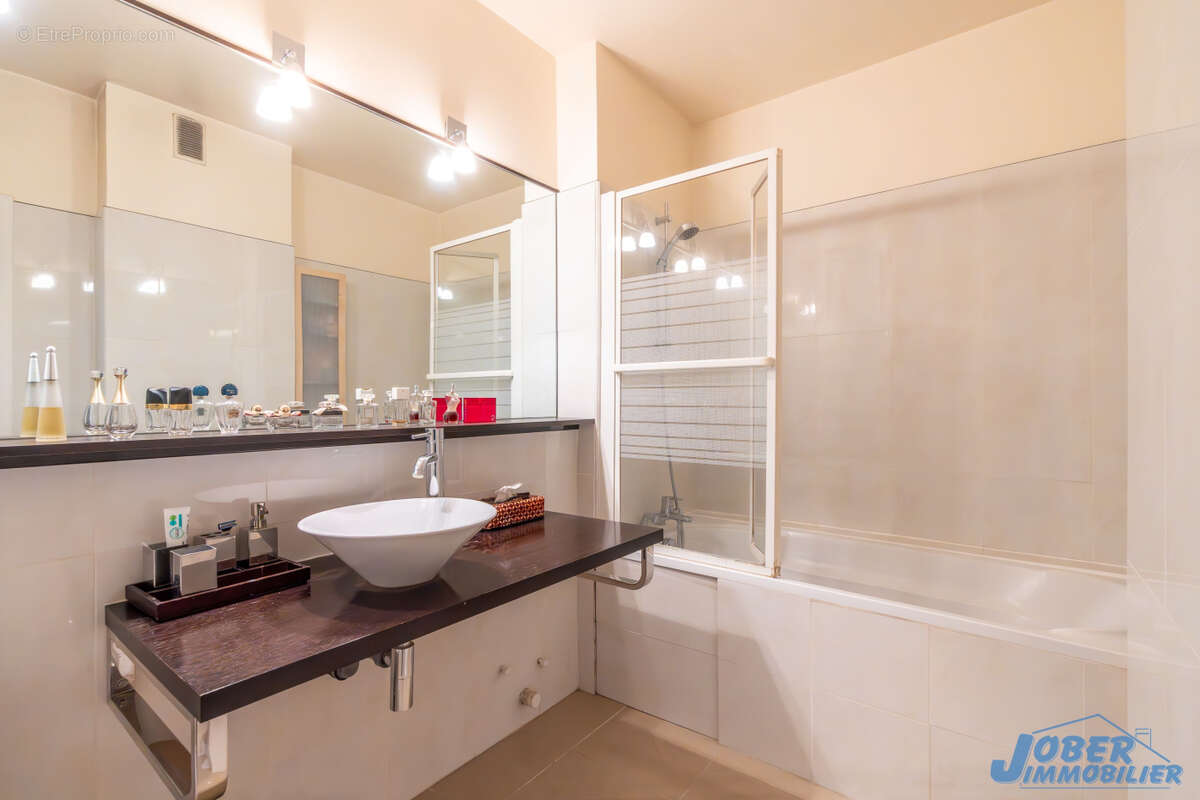 Appartement à NOGENT-SUR-MARNE