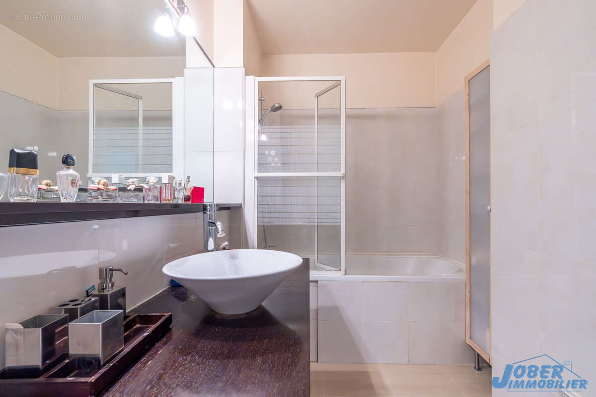 Appartement à NOGENT-SUR-MARNE