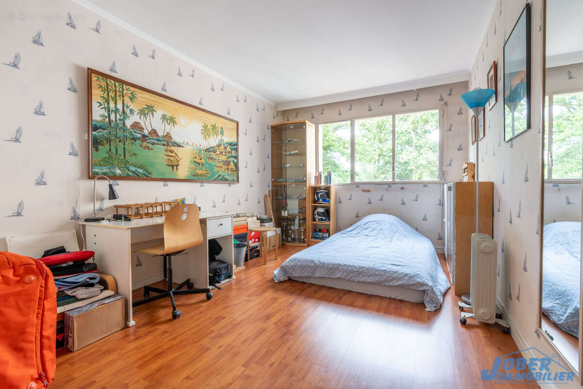 Appartement à NOGENT-SUR-MARNE