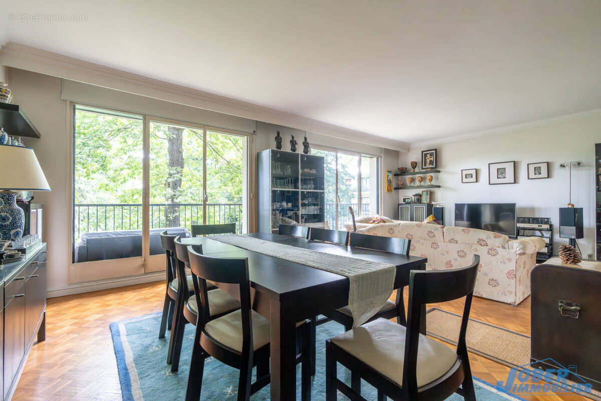 Appartement à NOGENT-SUR-MARNE