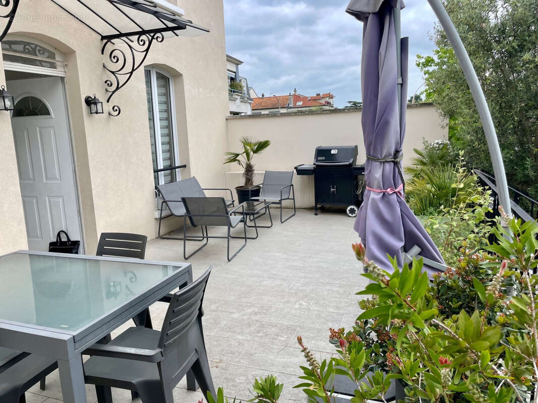 Maison à LE PERREUX-SUR-MARNE