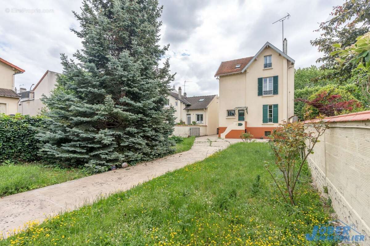 Maison à NEUILLY-PLAISANCE