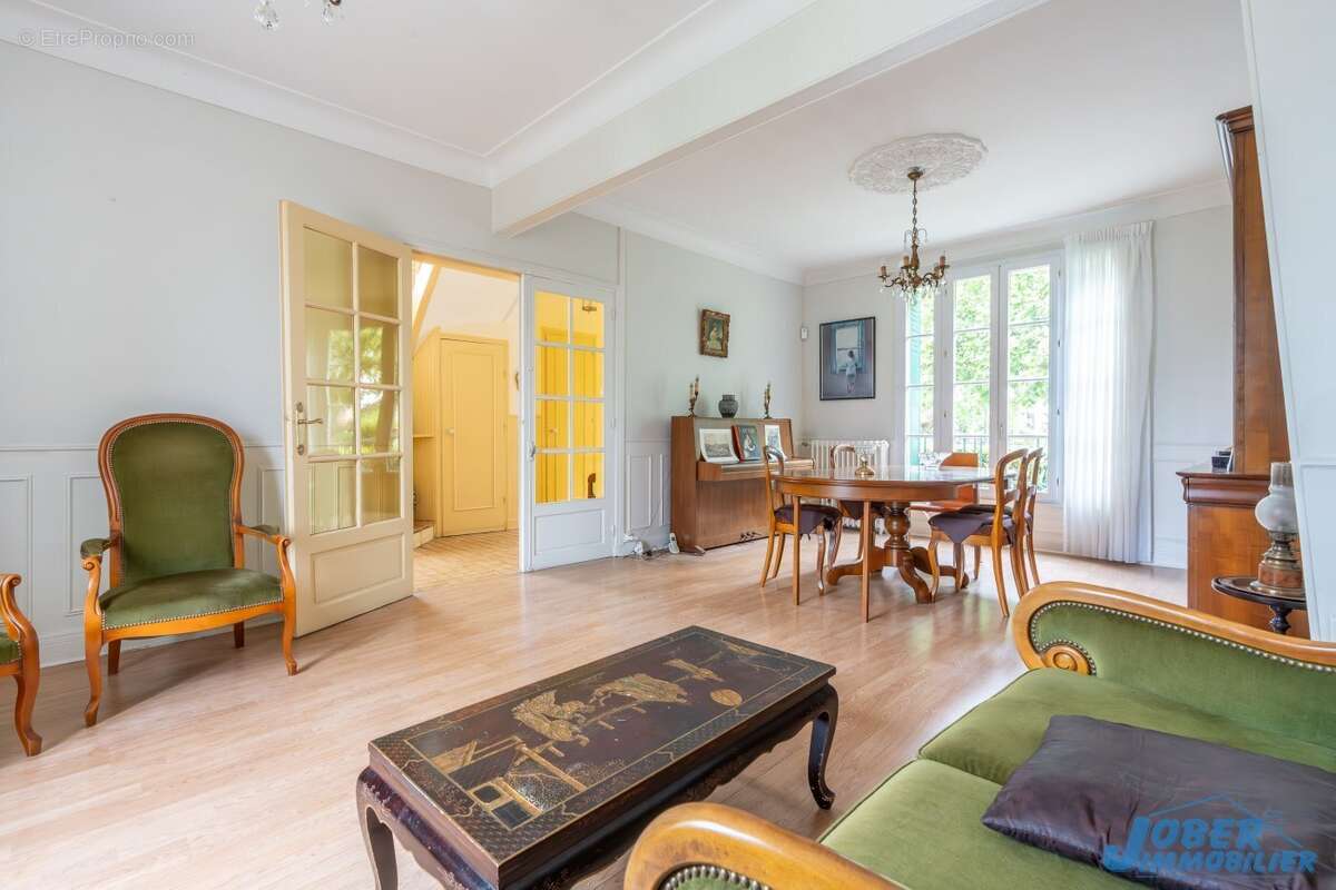 Maison à NEUILLY-PLAISANCE