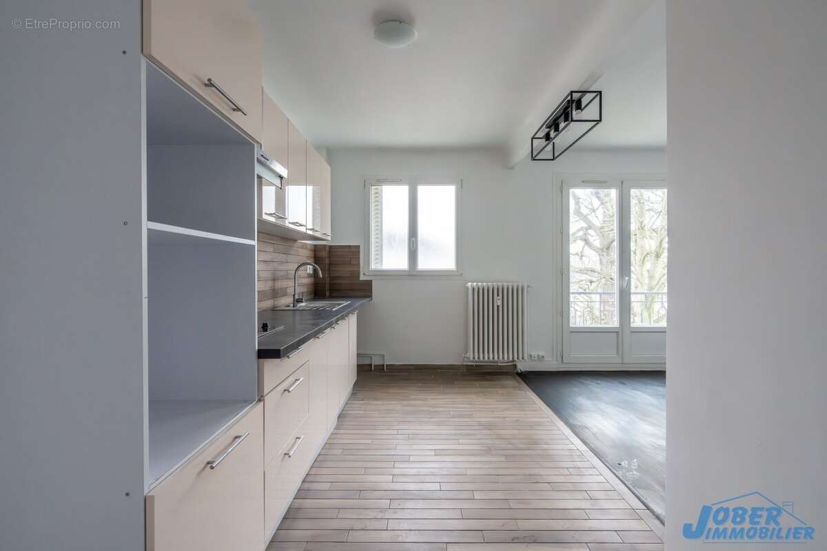 Appartement à NOGENT-SUR-MARNE