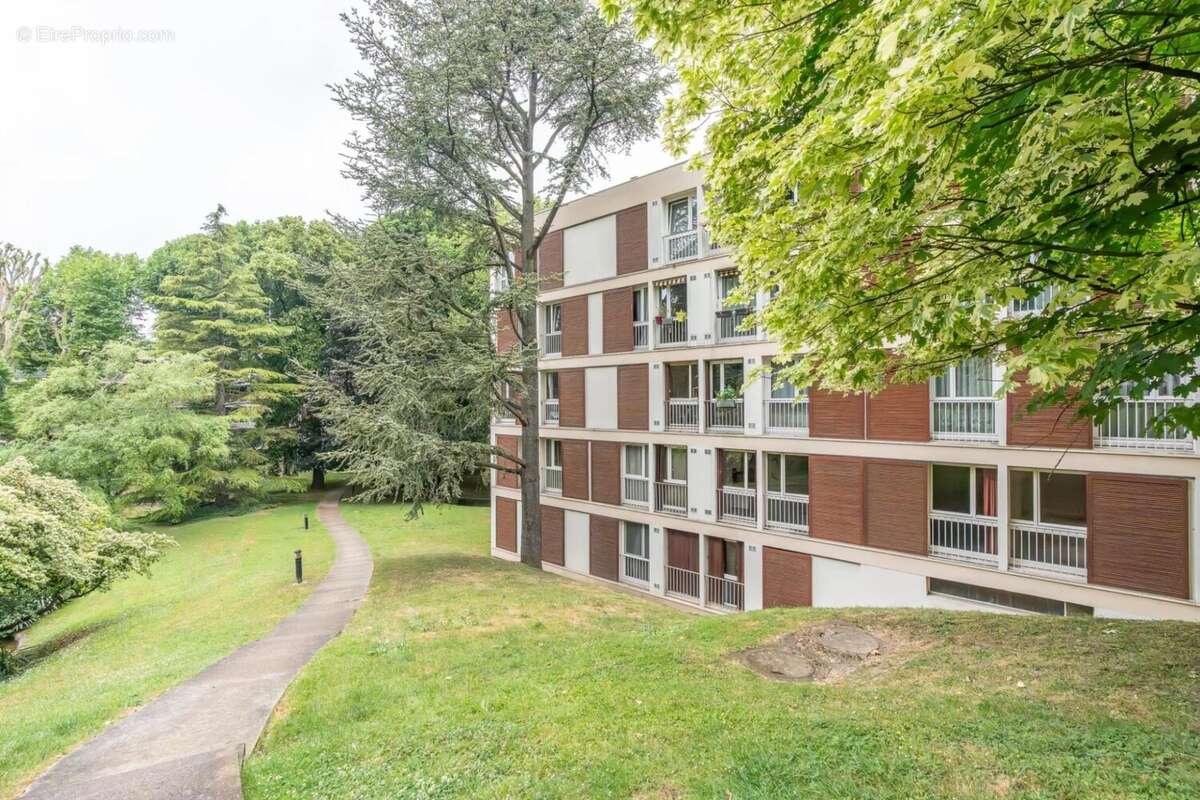 Appartement à BRY-SUR-MARNE